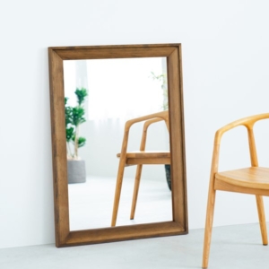 型フレームウォールミラー(730 1030mm)() 天然木 北欧風 日本製 鏡 姿見 高級感 ドレッサー 全身 木製 壁掛け モダン 木枠 玄関 トイレ 洗面 NK-19
