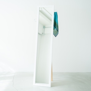 フック付きスタンドミラー(/白) 幅35cm 鏡/カガミ/姿見/全身鏡/木製/飛散防止加工/日本製/収納/ラック/ハンガー/北欧風/折りたたみ/EN-021