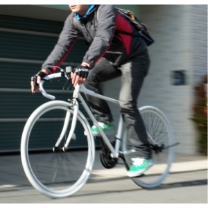 ロードバイク 700c（約28インチ）/ シマノ21段変速 重さ/14.6kg Grandir ensitive 代引不可