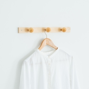 30本セット コートハンガー 3玉 () 壁掛けフック/木製(天然木)/北欧風/ウォールハンガー/コート掛け/帽子掛け/省スペース/業務用/完成品/NK-043