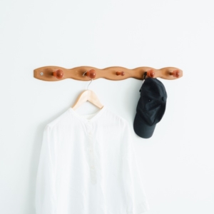 30本セット コートハンガー(壁掛けフック) 波型 木製(天然木)/北欧風/ウォールハンガー/コート掛け/帽子掛け/省スペース/壁掛けハンガー/業務用/完成品/NK-048