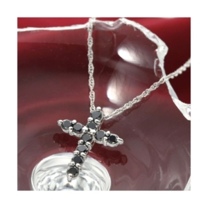 K18 0.3ctダイヤモンドクロスペンダント